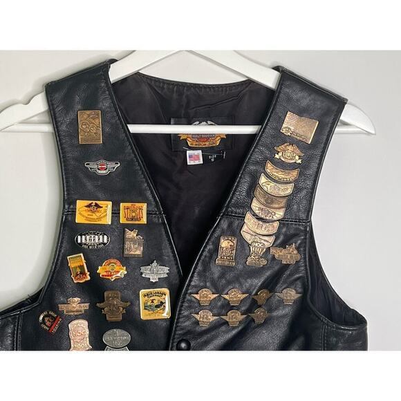 Harley Davidson HOG Harley Owners Group Patches & Pins Leather Vest Black Size S - Picture 2 of 10